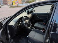 Gebraucht VW Golf IV 90 PS (66 kW) 2004 Schwarz Kleinwagen