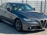 Gebraucht Alfa Romeo Giulia Super 179 PS (131 kW) 2016 Grau Limousine