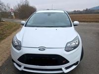 Gebraucht Ford Focus ST 250 PS (183 kW) 2012 Weiß Limousine