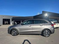 Gebraucht Mercedes B200 150 PS (110 kW) 2021 Metalliclack mountaingrau Van / Kleinbus