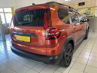 Gebraucht Dacia Jogger Extreme 101 PS (74 kW) 2024 Terrakottabraun Van / Kleinbus