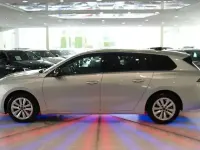 Gebraucht Opel Astra Elegance 131 PS (96 kW) 2024 Silber Kleinwagen