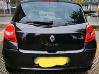 gebraucht Renault Clio III 1.2 16V Authentique