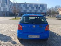 Gebraucht VW Polo 75 PS (55 kW) 2004 Blau Kleinwagen
