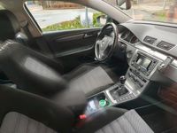 Gebraucht VW Passat 160 PS (117 kW) 2014 Blau Kombi