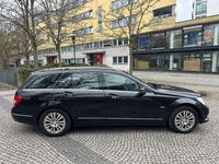 Gebraucht Mercedes C180 Elegance 156 PS (114 kW) 2011 Schwarz Limousine