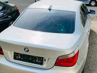 Gebraucht BMW 530 197 PS (144 kW) 2008 Grau Limousine