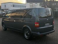 Gebraucht VW Transporter 131 PS (96 kW) 2010 Grau Van