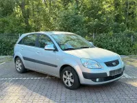 Gebraucht Kia Rio 97 PS (71 kW) 2007 Grau Limousine