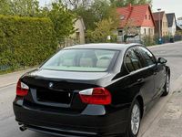 Używany BMW 320 150 KM (110 kW) 2005 Czarny Sedan/Limuzyna