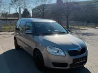 Gebraucht Skoda Roomster 69 PS (50 kW) 2009 Gold Van / Kleinbus