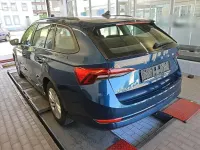 Gebraucht Skoda Octavia Ambition 131 PS (96 kW) 2022 Blau Limousine
