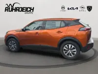 Gebraucht Peugeot e-2008 Active 100 kW (136 PS) 2023 Orange SUV