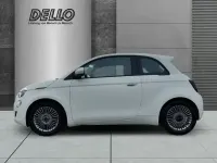 Gebraucht Fiat 500e Basis 86 kW (118 PS) 2023 Arktis weiß Kleinwagen