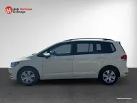 Gebraucht VW Touran Trendline 150 PS (110 kW) 2024 Beige Van / Kleinbus