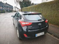 Gebraucht Hyundai i30 Classic 99 PS (72 kW) 2014 Schwarz Limousine