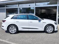 Gebraucht Audi e-tron S-Line 369 kW (503 PS) 2022 Weiß SUV