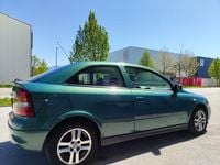 Second-hand Opel Astra 103 CP (75 kW) 2002 Verde Hatchback