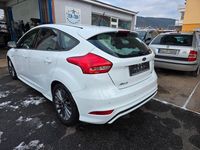 Second-hand Ford Focus ST-Line 182 CP (133 kW) 2018 Alb Berlinǎ