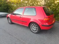 Second-hand VW Golf IV 70 CP (51 kW) 2000 Roșu Hatchback