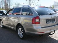 Gebraucht Skoda Octavia Ambition 105 PS (77 kW) 2012 Beige Kombi