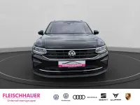 Gebraucht VW Tiguan Active 150 PS (110 kW) 2022 Schwarz SUV