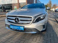 Gebraucht Mercedes GLA200 136 PS (100 kW) 2016 Silber SUV