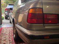 Gebraucht BMW 535 211 PS (155 kW) 1988 Silber Limousine