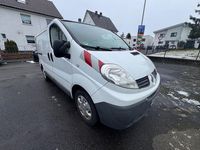 Gebraucht Renault Trafic 114 PS (83 kW) 2013 Weiß Van / Kleinbus