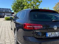 Gebraucht VW Passat Comfortline 220 PS (161 kW) 2016 Schwarz Limousine
