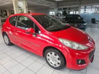 Gebraucht Peugeot 207 Tendance 73 PS (53 kW) 2011 Rot Kleinwagen