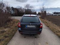 Gebraucht Skoda Octavia Ambiente 160 PS (117 kW) 2009 Grau Kombi