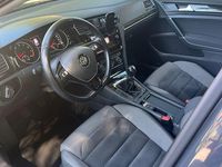 Gebraucht VW Golf VIII Highline 131 PS (96 kW) 2020 Grau Limousine