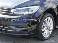 Gebraucht VW Touran Highline 150 PS (110 kW) 2024 Deep black perleffekt Van / Kleinbus