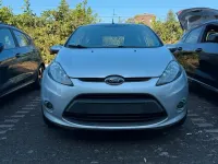 Gebraucht Ford Fiesta 70 PS (51 kW) 2012 Silber Kleinwagen