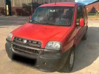 Gebraucht Fiat Doblò 65 PS (47 kW) 2001 Rot Van / Kleinbus