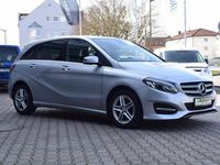 Gebraucht Mercedes B200 136 PS (100 kW) 2015 Silber Van / Kleinbus