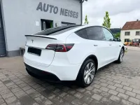 Käytetty Tesla Model Y Standard Range 216 kW (295 HP) 2023 Valkoinen Katumaasturi