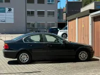 Gebraucht BMW 320 150 PS (110 kW) 1998 Schwarz Limousine