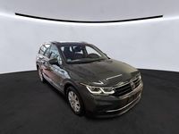 Gebraucht VW Tiguan Active 150 PS (110 kW) 2022 Delfingrau metallic SUV