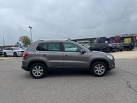 Używany VW Tiguan 140 KM (102 kW) 2010 Szary SUV