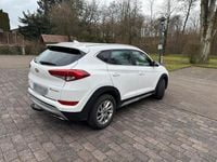 Gebraucht Hyundai Tucson Style 177 PS (130 kW) 2017 Weiß SUV