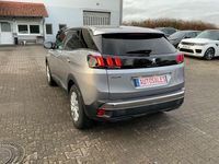 Gebraucht Peugeot 3008 Active 131 PS (96 kW) 2019 Silber SUV