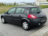 Gebraucht Renault Mégane Dynamique 98 PS (72 kW) 2005 Schwarz Limousine