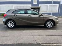 gebraucht Mercedes A180 A 180 A -KlasseBlueEfficiency/SHZ/PDC/TÜV