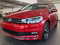 Gebraucht VW Touran 150 PS (110 kW) 2022 Rot Van / Kleinbus