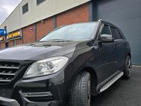 Gebraucht Mercedes ML250 204 PS (150 kW) 2014 Schwarz SUV