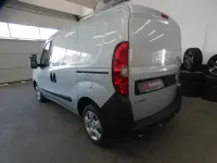 Gebraucht Opel Combo Edition 105 PS (77 kW) 2016 Silber Van / Kleinbus