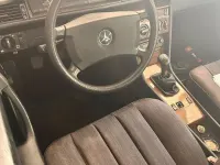 Gebraucht Mercedes E300 179 PS (131 kW) 1989 Grau Kombi