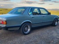 Second-hand BMW 745 252 CP (185 kW) 1978 Albastru Berlinǎ